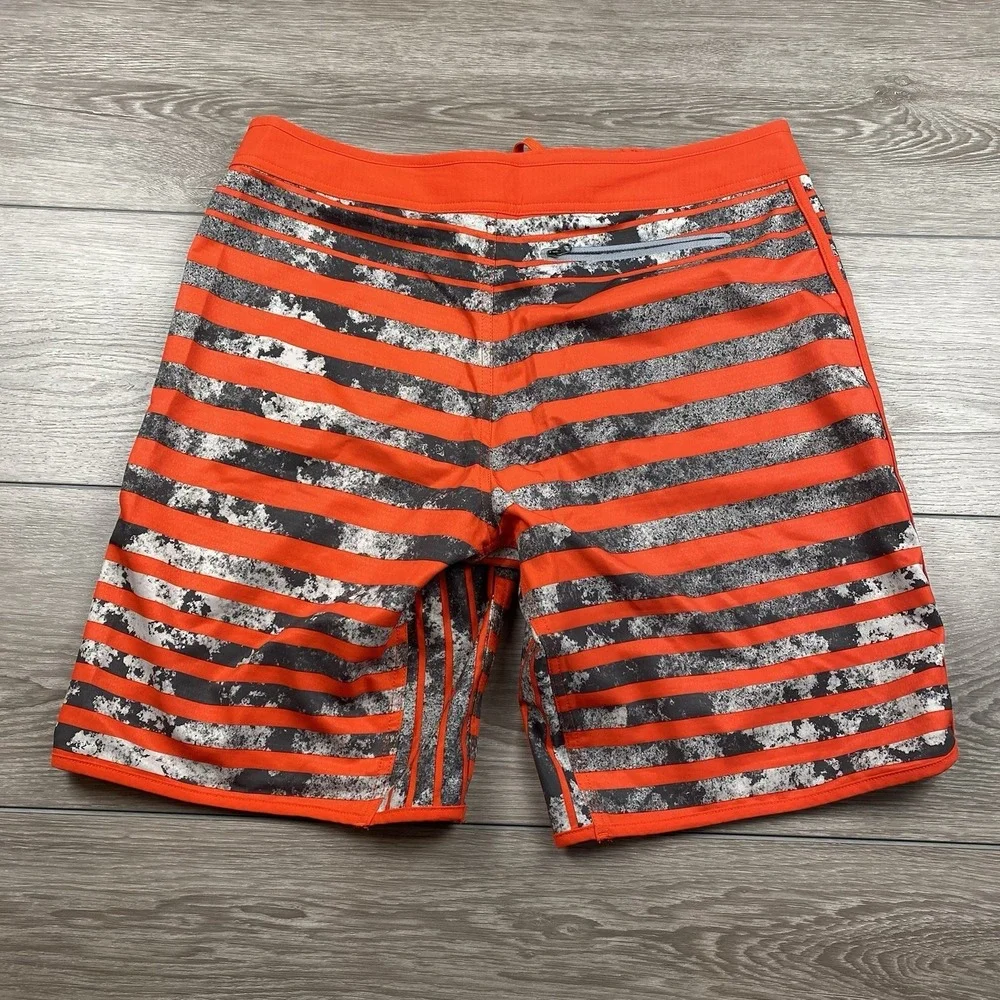 The North Face Mens Whitecap Boardshorts Red Grey Stripes 34 Swim‎ Beach